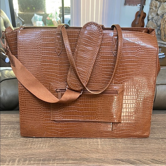 BEIS Handbags - BEIS Brown Croc-Embossed Tote Bag with Shoulder Strap